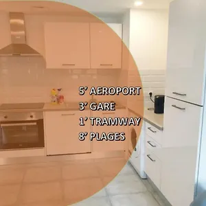  Appartamento Renove 2023 Proche Aeroport 5min, Gare Sncf 2 Min, Tramway Au Pied De L'immeuble , Parking Possible, Renovated 2023 Near The Airport 5 Min, Train Station 2 Min, Tram Next To The Building 1 Min, Parking Possible